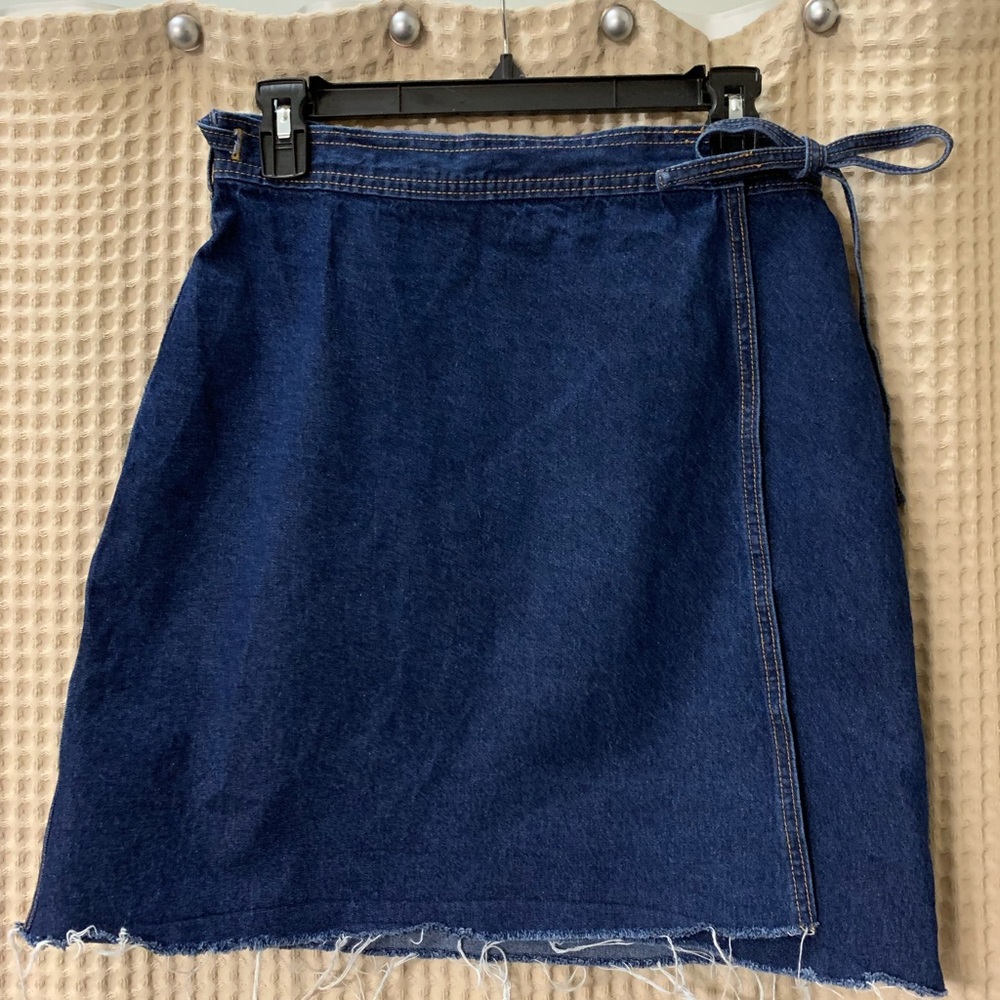Real wrap Gap factory store denim skirt Frayed hem